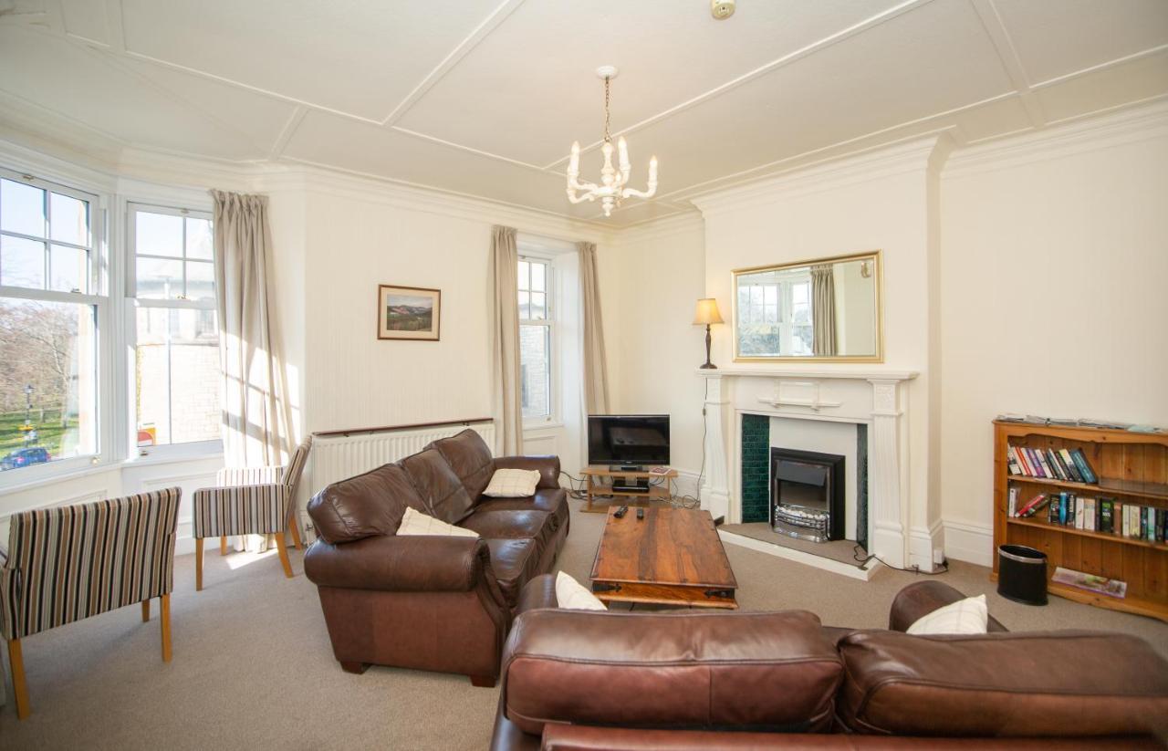 Park View Apartment Хексам Екстериор снимка